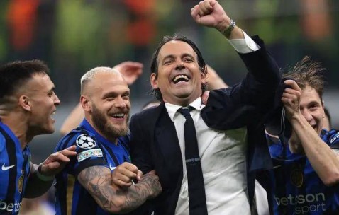 国米：25岁“水货”中场逆袭，免签37球神锋+3000万飞翼