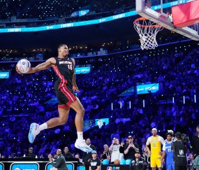 扣篮大赛-热火龙套躺赢夺冠 名宿之子险些受伤