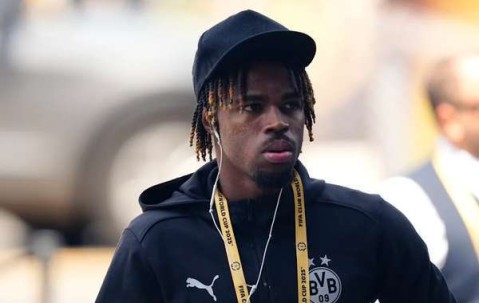 德甲观察：多特蒙德仍与切尔西谈判 希望签下楚克乌梅卡