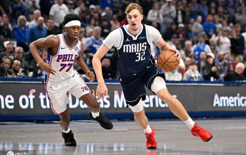 马克西34+10弗拉格12+7 独行侠不敌76人4连败