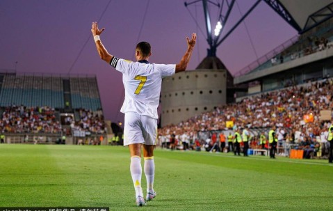 前曼联主帅滕哈格谈C罗：他从来都不是问题 祝他好运