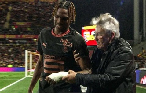 利物浦新援遭遇重伤，瓜迪奥拉未来仍成谜，帕尔默坚定否认离队传闻