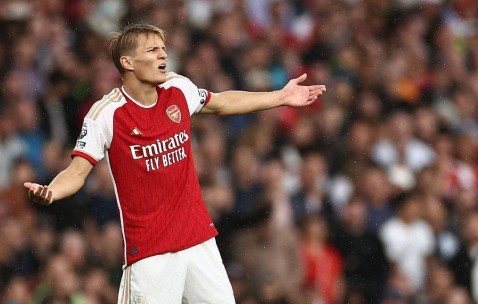 皇马当年为何放弃他？阿森纳欧冠出局，厄德高两回合都差劲