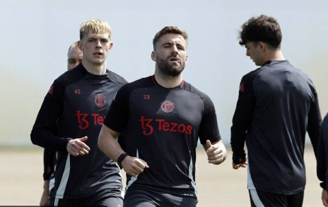 50年最差曼联！卢克·肖灵魂拷问全队，球迷泪目：红魔还有救吗？