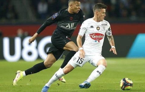 法甲保级与欧战之争：昂热主场力拼，斯特拉斯堡客场争胜