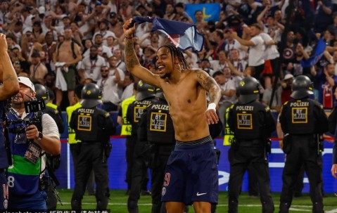 曝巴萨计划强攻迪亚斯 利物浦PK拜仁挖角巴黎22岁天才