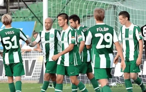 法甲焦点战：马赛主场争冠，布雷斯特客场逆袭？