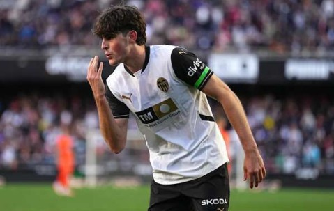 曼联接近签下西甲中场哈维·格拉：阿莫林的明智之选？