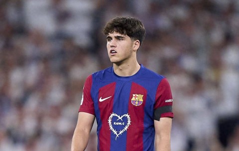 官方祝福，巴萨18岁球星高考，边踢球边读书，立志上大学