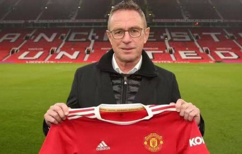 曼联悔青肠子！朗尼克当年钦点之人如今剑指金球奖