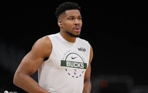 曝勇士为得到字母哥愿付出一切 除了库里都能动