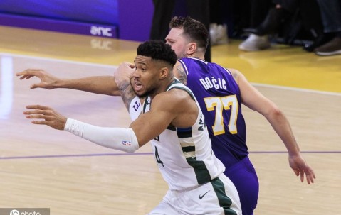 湖人拉锯战不败定律被破 “东詹”关键回合四次犯错