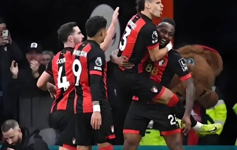 利物浦夺冠获重磅支持，斯洛特即将“大干一票”，挖空伯恩茅斯？