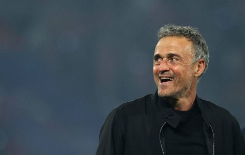 通杀英超！巴黎主帅恩里克赛后自嘲：法甲是农民联赛