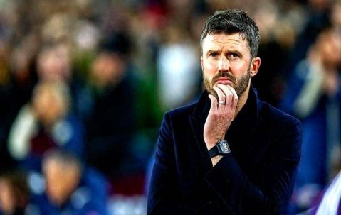 4胜1平难定前途？曼联被劝弃用卡里克，西蒙尼更合适