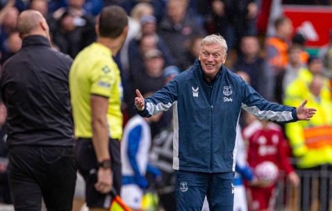 （体育）足球——英超：利物浦胜埃弗顿