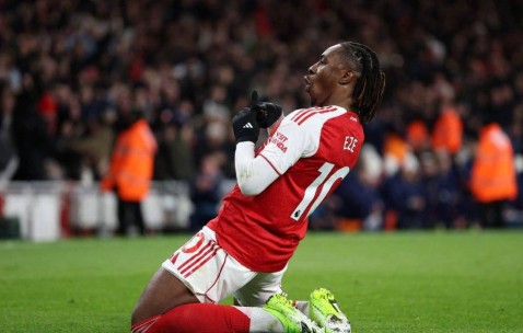 埃泽帽子戏法大战奥利塞独造五球，水晶宫双星欧冠再度交锋