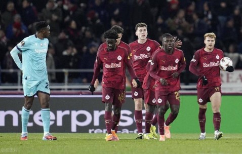 欧联4-1,25岁巴萨旧将妙传,31岁尤文旧将破门,意甲第5连续4轮不败