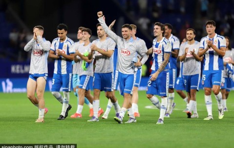 从曼城弃将到西甲新星：他如何用努力赢得全场掌声？