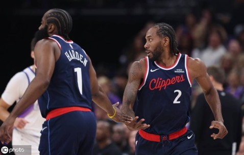 哈登15+11伦纳德10分 快船大比分不敌爵士