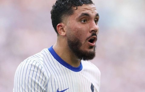 曼联全力追逐法甲助攻王谢尔基，转会市场风云再起