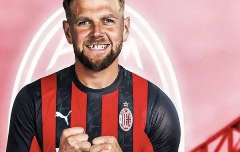 意甲知名记者：菲尔克鲁格就是为意大利足球量身定做的中锋，头球好身体壮，终结能力强