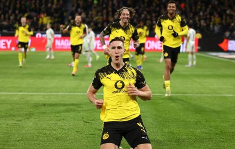 德甲最新积分榜与射手榜解析：法兰克福惜败，多特蒙德强势登顶第二