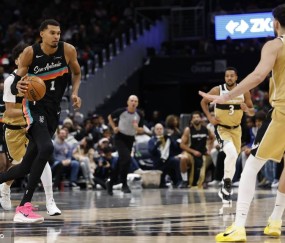 文班亚马14+12福克斯27分 马刺击败奇才三连胜