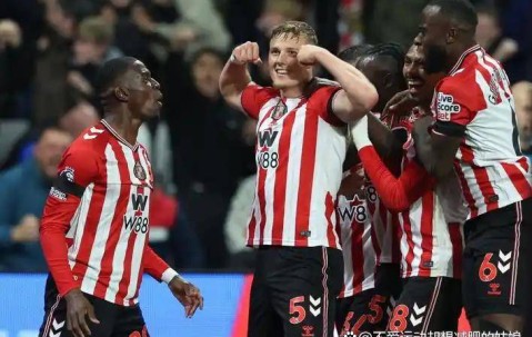 伴随拜仁3-1升第二，巴萨胜出，利物浦败给国米，欧冠最新积分榜诞生