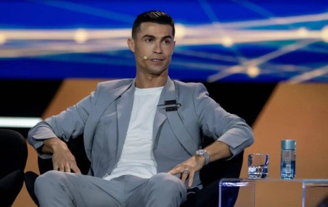 C罗懂球！沙特联疯狂抢人，五大联赛豪门都慌了