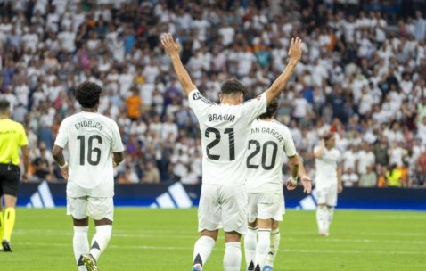 4-0，5-2！巴萨太强了，3次吊打皇马，巅峰173亿对阵，赢球=夺冠