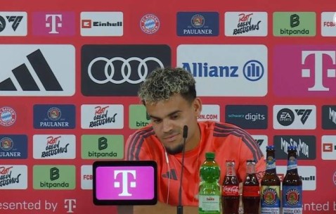 迪亚斯：来之前跟维尔茨聊过，他说慕尼黑很棒&德甲对抗很激烈