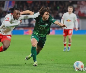 德甲惊艳首秀的日本前锋盐贝健人遭海外媒体连续两场打出全队最低分