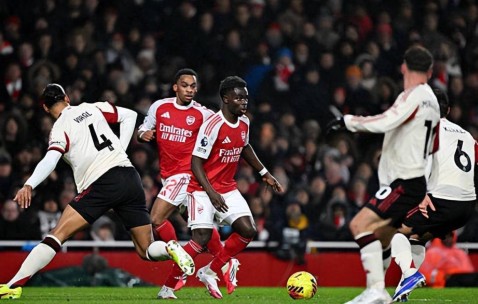 阿森纳0-0利物浦，5连胜终结暴露问题，客队零射正仍阻截榜首队