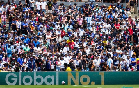 大巴黎4-0大胜马竞，西蒙尼被批输不起，国米深有同感