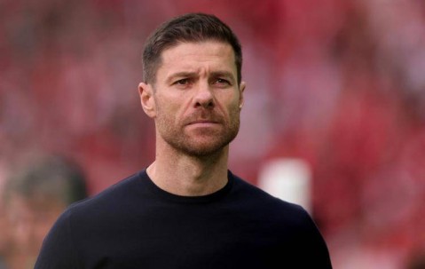 齐格勒建议努涅斯考虑德甲，阿隆索要制定更新换代的策略