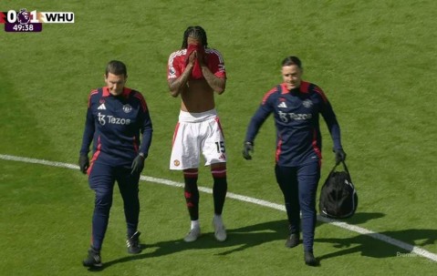 曼联0-2遭西汉姆双杀，主力受伤恐无缘欧联杯决赛！阿莫林尴尬得想辞职