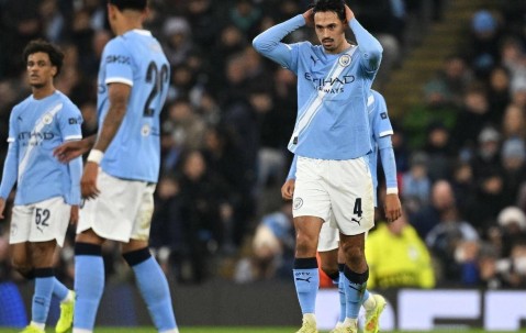 欧冠一夜！亚马尔低迷，巴萨完败切尔西，曼城托大翻车，尤文绝杀