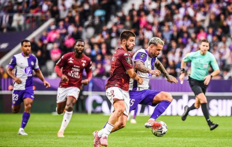 巴塞罗那能否在主场展现强势，阿拉维斯的战术太过被动？