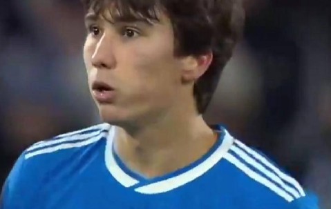 皇马两败如水引笑柄：三天两场失利痛失两冠，西甲与欧冠夺冠前景堪忧