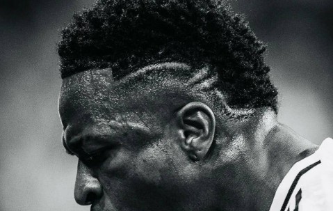 维尼修斯24球11助攻背后的真相，安切洛蒂忍了一年终于爆发