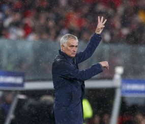 穆里尼奥全力迎战!姆巴佩有望复出,魔鬼般的光明球场等待皇马考验