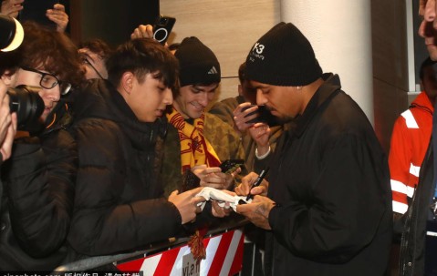 罗马租借萨拉戈萨：强制买断条款背后的战术考量与未来展望