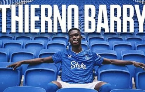 官方：埃弗顿从黄潜签下22岁前锋巴里，据悉费用3500万欧+浮动