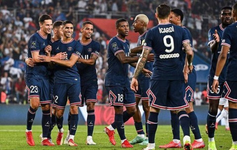 埃菲尔铁塔为进球闪烁！巴黎全城助力冲击欧冠王座