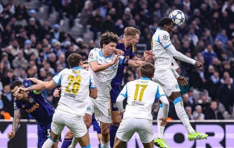 欧冠：马赛2比1逆转纽卡 奥巴梅扬梅开二度