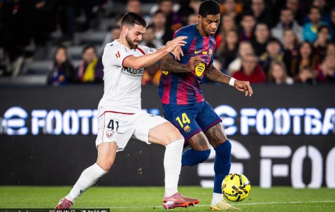 西甲-拉菲尼亚双响佩德里助攻 巴萨2-0奥萨苏纳先赛7分领跑