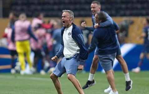 拿低级欧战到捧新世俱杯！切尔西成功换代夺冠，对比曼联凸显青训优势