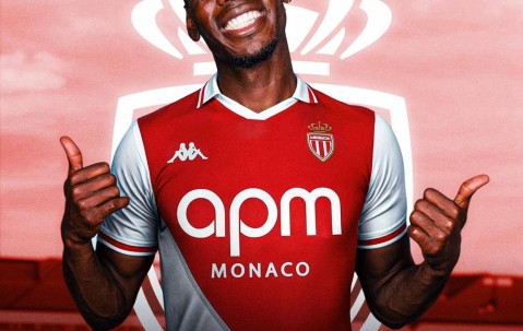保罗・博格巴正式加盟摩纳哥，重返职业足坛！
