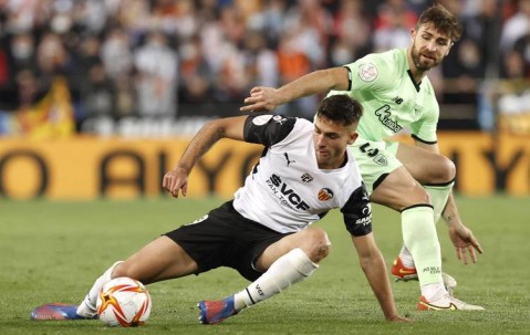 西甲保级生死战！巴伦西亚主场死磕比利亚雷，黄潜客场能否碾压颓势？